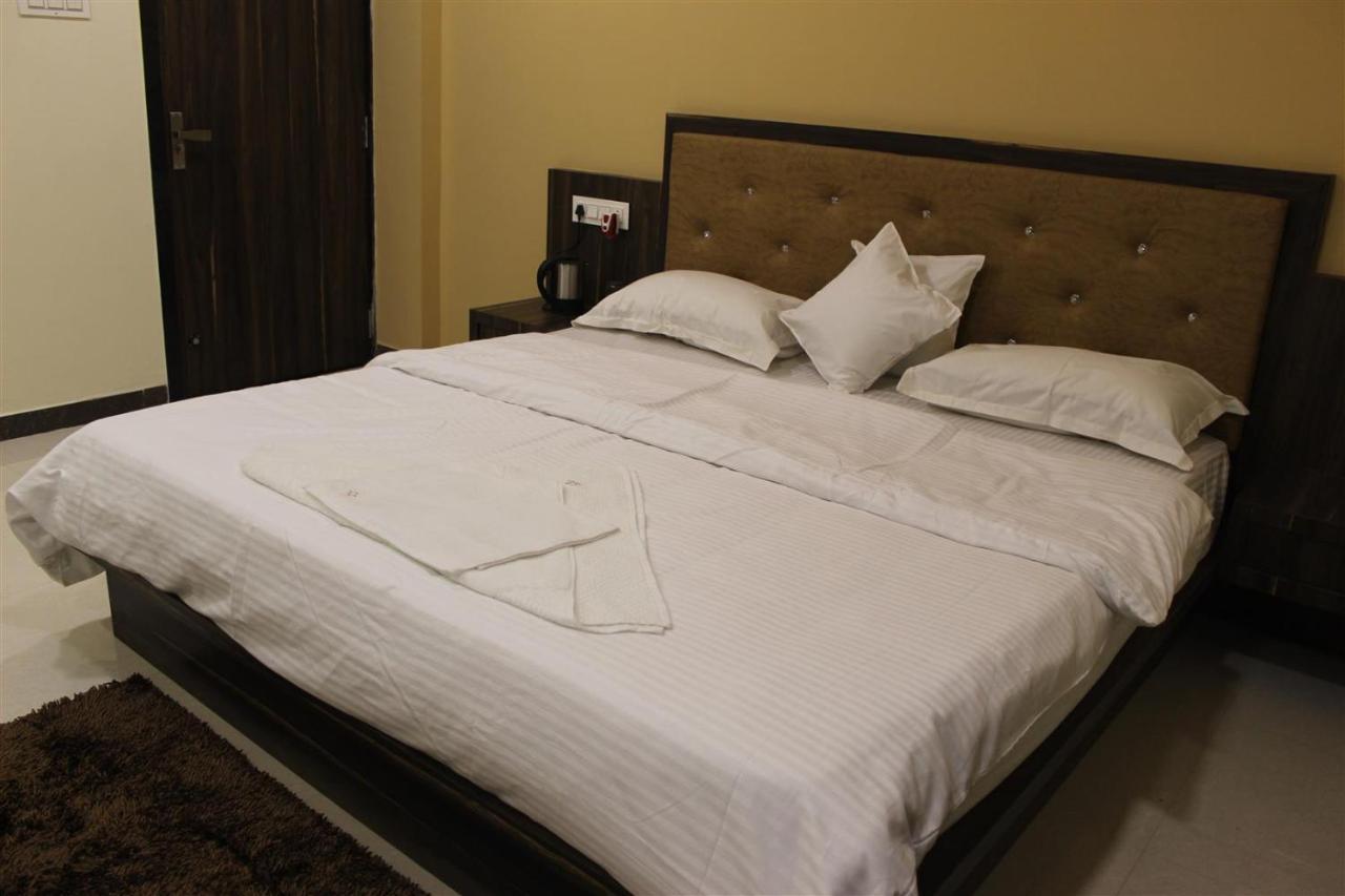 Hotel Shri Sharanam Maheshwar Ngoại thất bức ảnh