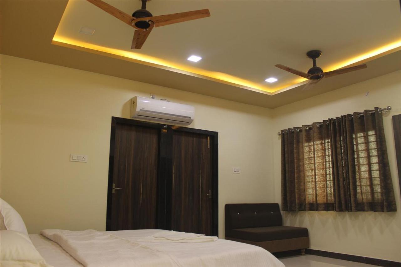 Hotel Shri Sharanam Maheshwar Ngoại thất bức ảnh